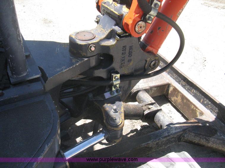 image for item A6413 2000 Kubota KX91-3 excavator