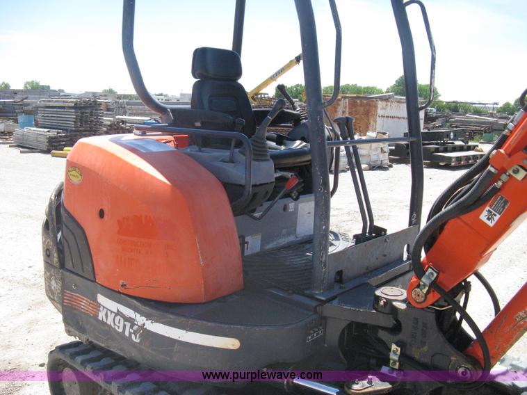 image for item A6413 2000 Kubota KX91-3 excavator