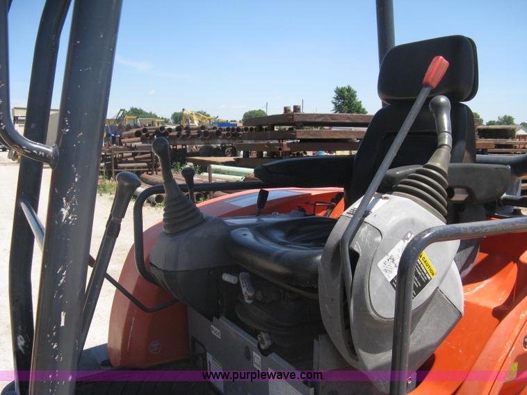 image for item A6413 2000 Kubota KX91-3 excavator