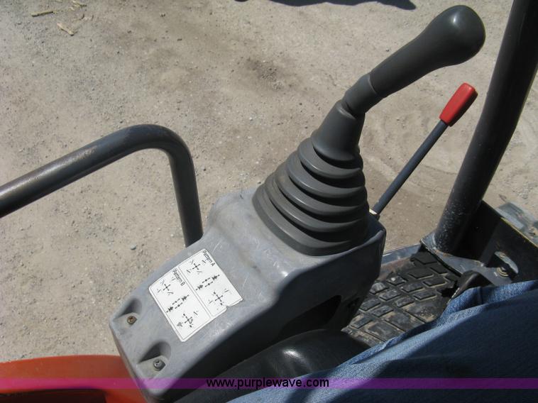 image for item A6413 2000 Kubota KX91-3 excavator