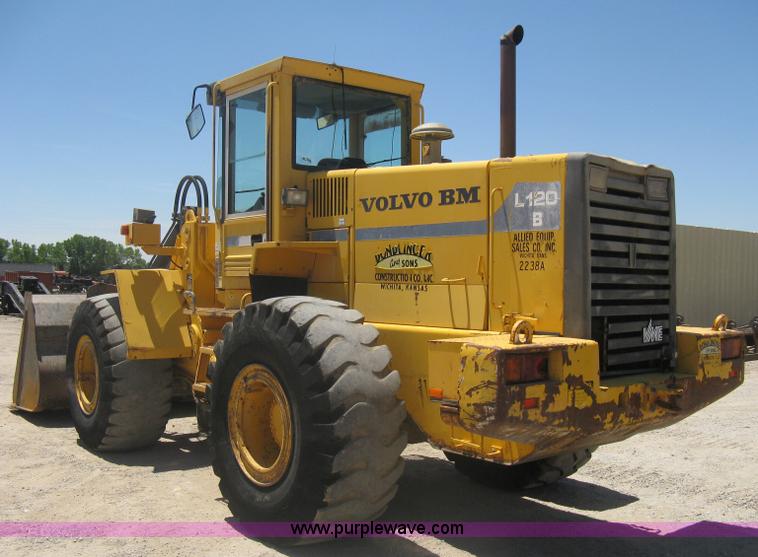 image for item A6414 1994 Volvo BM L120B wheel loader