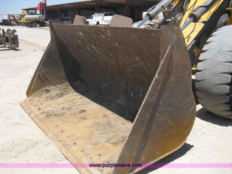 image for item A6414 1994 Volvo BM L120B wheel loader