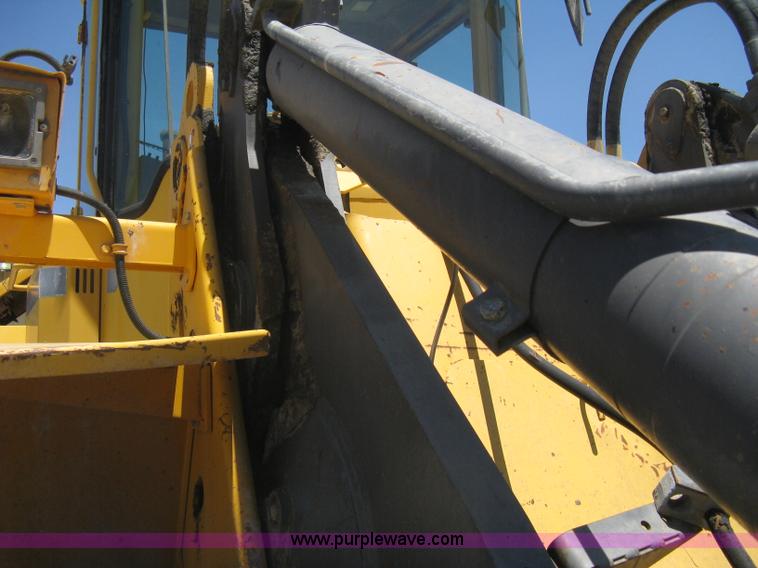 image for item A6414 1994 Volvo BM L120B wheel loader