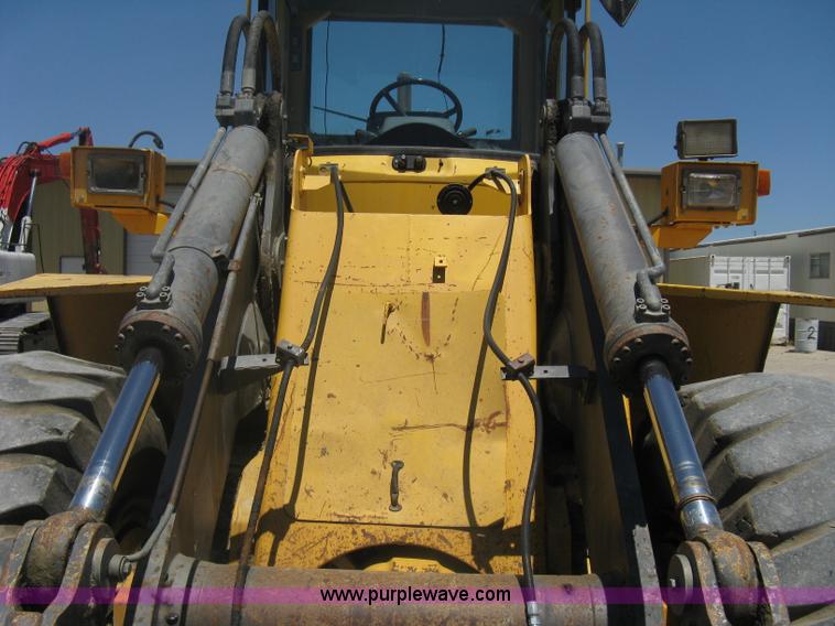 image for item A6414 1994 Volvo BM L120B wheel loader