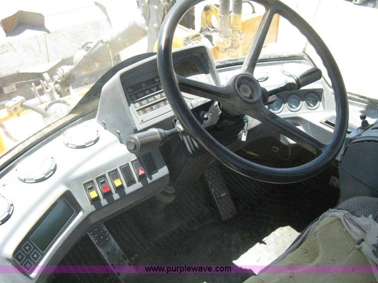 image for item A6414 1994 Volvo BM L120B wheel loader