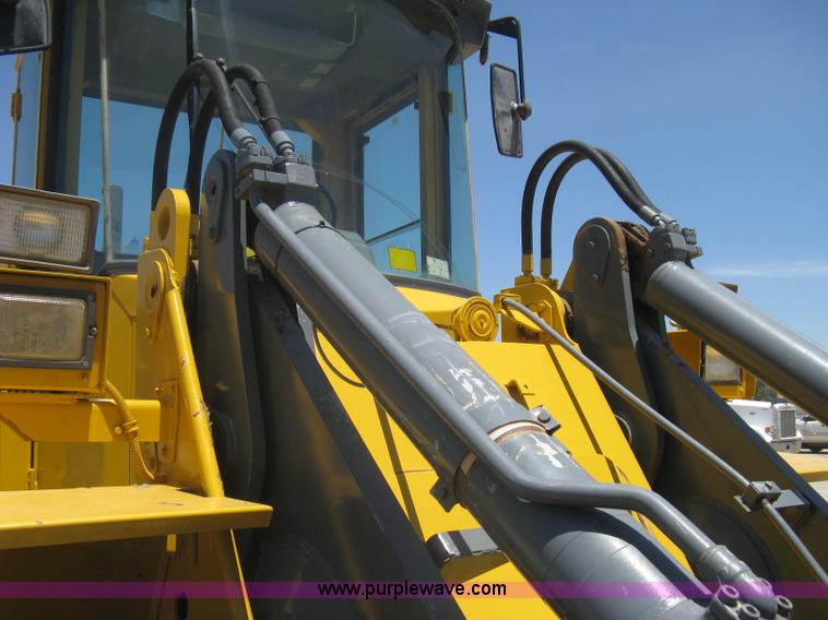 image for item A6415 1993 Volvo BM L90B wheel loader