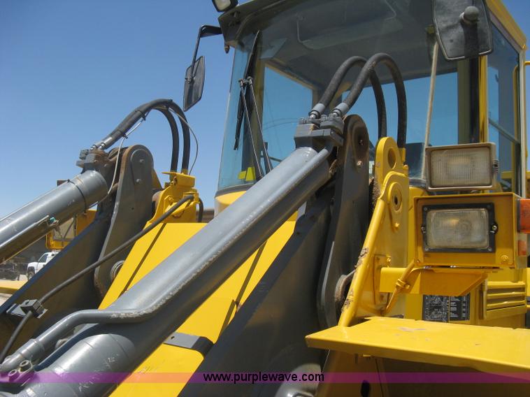 image for item A6415 1993 Volvo BM L90B wheel loader