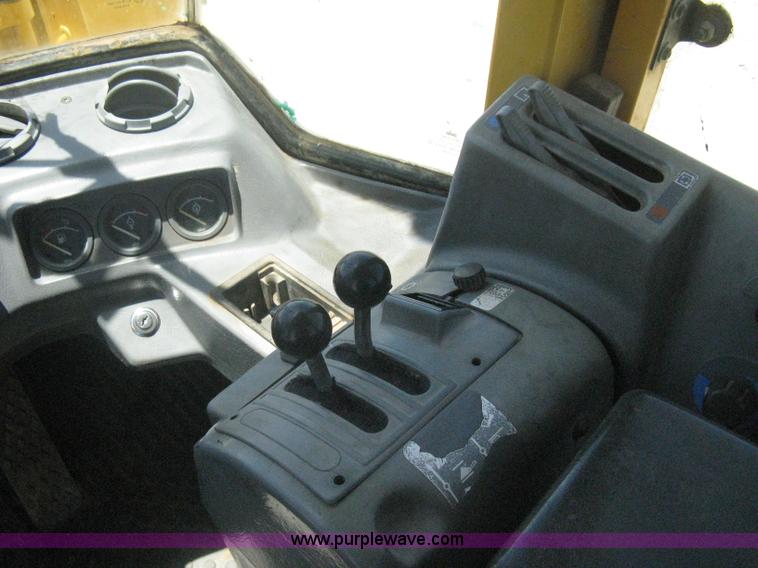 image for item A6415 1993 Volvo BM L90B wheel loader