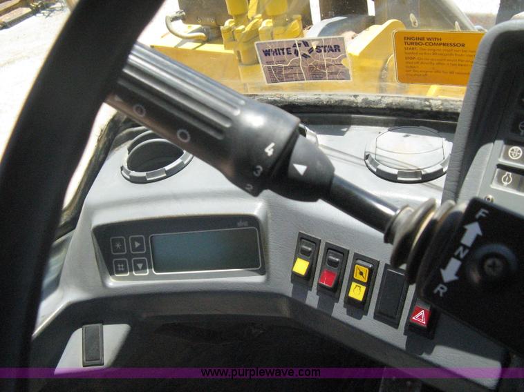 image for item A6415 1993 Volvo BM L90B wheel loader