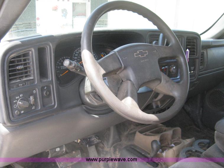 image for item A6416 2006 Chevrolet 2500 HD utility pickup truck