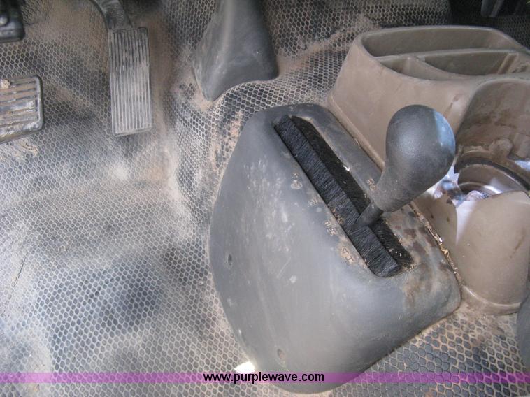 image for item A6416 2006 Chevrolet 2500 HD utility pickup truck