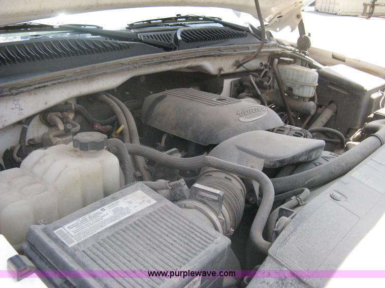 image for item A6416 2006 Chevrolet 2500 HD utility pickup truck