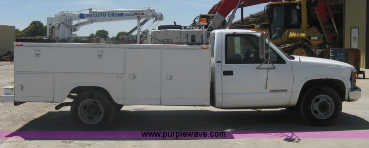 image for item A6417 1994 GMC 3500 SL service truck