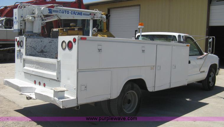 image for item A6417 1994 GMC 3500 SL service truck