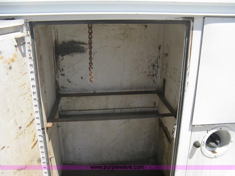 image for item A6417 1994 GMC 3500 SL service truck