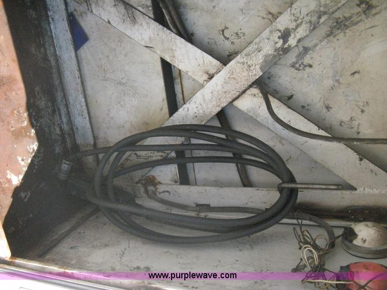 image for item A6417 1994 GMC 3500 SL service truck