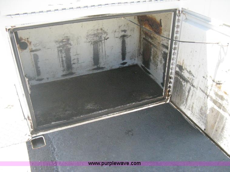 image for item A6417 1994 GMC 3500 SL service truck