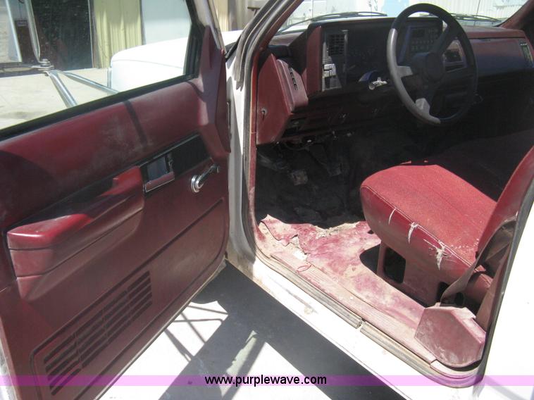 image for item A6417 1994 GMC 3500 SL service truck