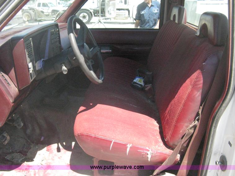 image for item A6417 1994 GMC 3500 SL service truck