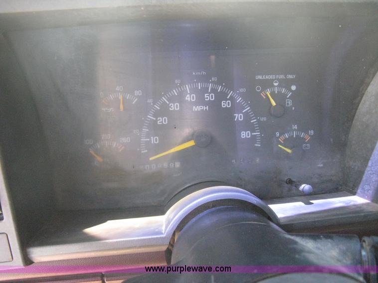 image for item A6417 1994 GMC 3500 SL service truck