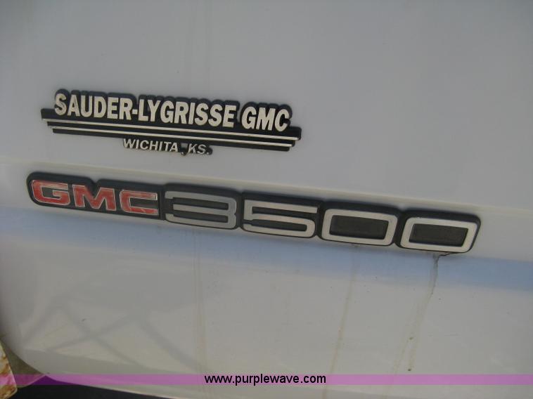 image for item A6417 1994 GMC 3500 SL service truck