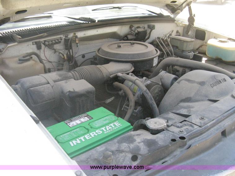 image for item A6417 1994 GMC 3500 SL service truck