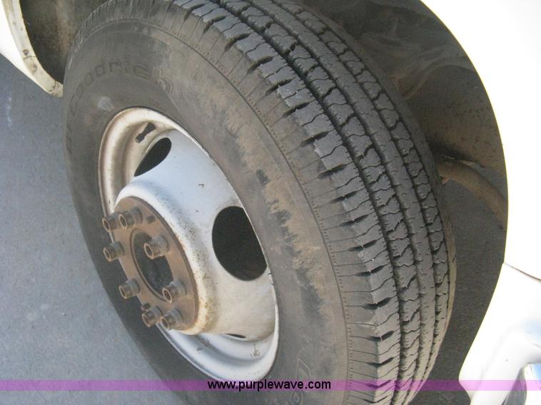 image for item A6417 1994 GMC 3500 SL service truck