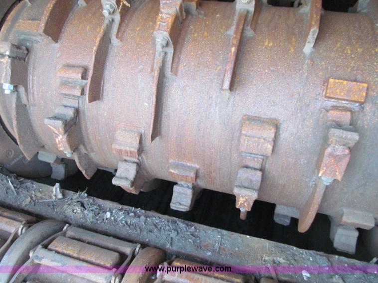 image for item A8317 2002 Peterson Pacific HC5400 portable horizontal recycler grinder