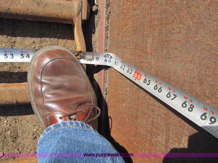 image for item A8317 2002 Peterson Pacific HC5400 portable horizontal recycler grinder