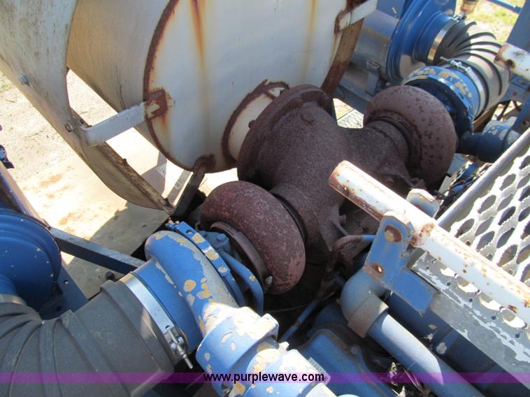 image for item A8317 2002 Peterson Pacific HC5400 portable horizontal recycler grinder