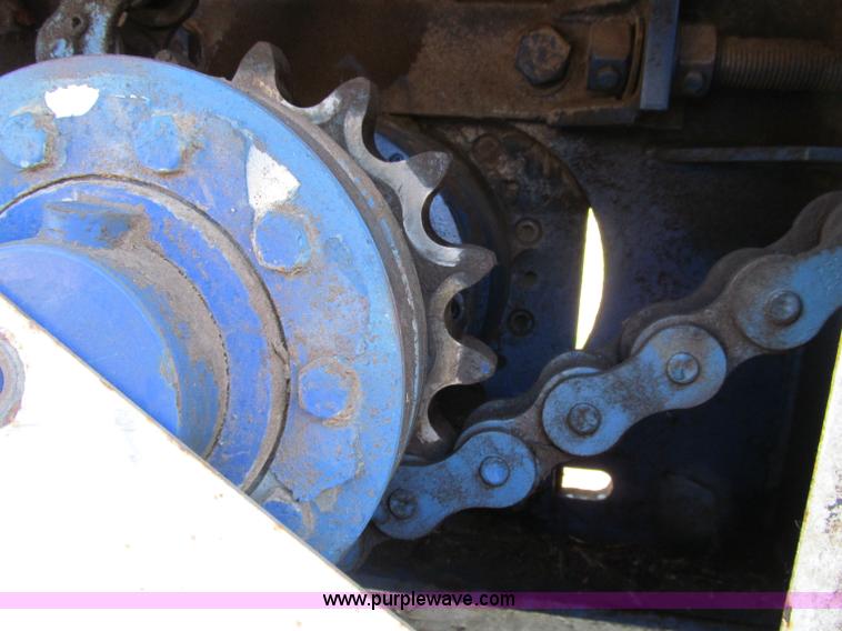 image for item A8317 2002 Peterson Pacific HC5400 portable horizontal recycler grinder