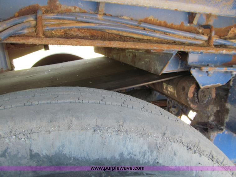 image for item A8317 2002 Peterson Pacific HC5400 portable horizontal recycler grinder