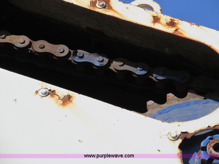 image for item A8317 2002 Peterson Pacific HC5400 portable horizontal recycler grinder