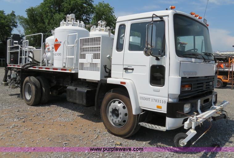 image for item B2369 1987 Volvo FE6 paint striper truck
