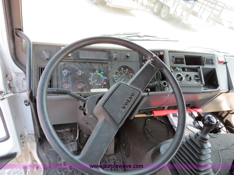 image for item B2369 1987 Volvo FE6 paint striper truck