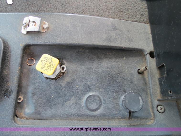image for item B2369 1987 Volvo FE6 paint striper truck