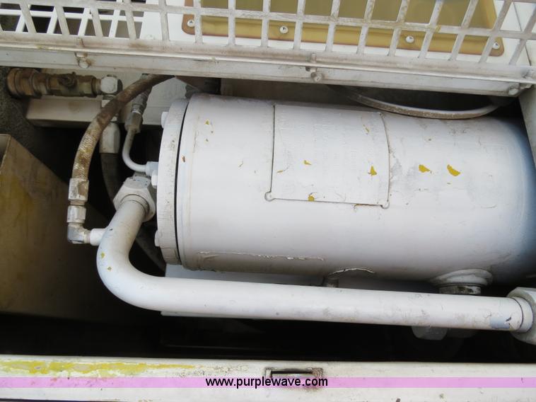 image for item B2369 1987 Volvo FE6 paint striper truck