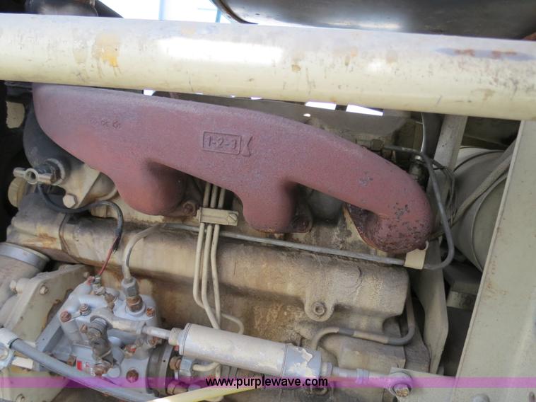 image for item B2369 1987 Volvo FE6 paint striper truck
