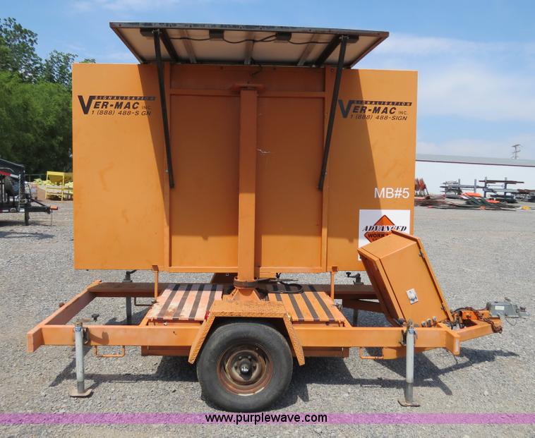 image for item B2370 2000 Ver-Mac PCMS-1210 portable message board