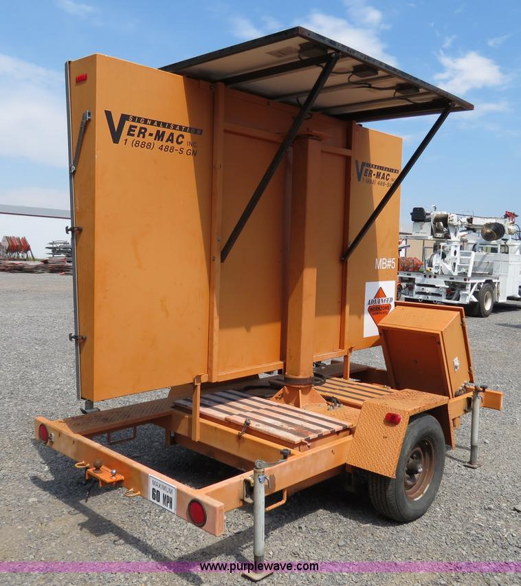 image for item B2370 2000 Ver-Mac PCMS-1210 portable message board