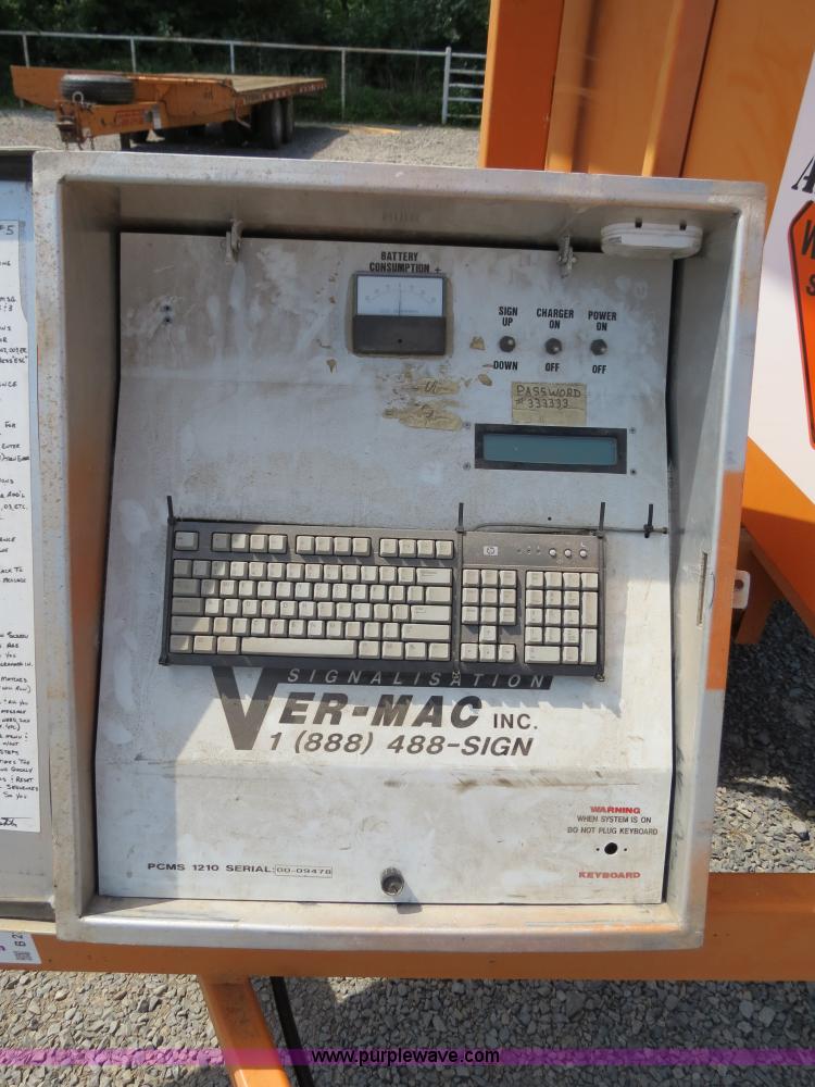 image for item B2370 2000 Ver-Mac PCMS-1210 portable message board