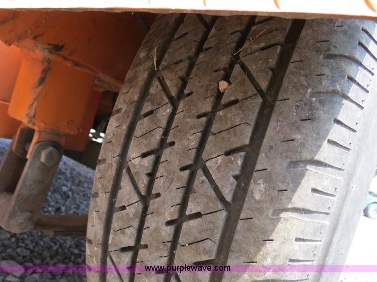 image for item B2370 2000 Ver-Mac PCMS-1210 portable message board