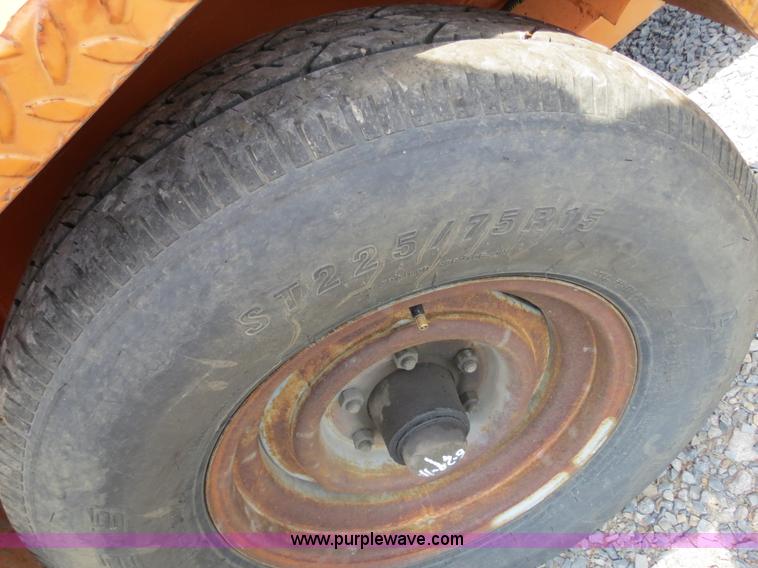 image for item B2370 2000 Ver-Mac PCMS-1210 portable message board