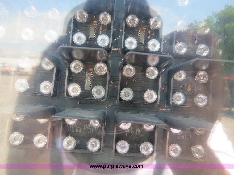 image for item B2370 2000 Ver-Mac PCMS-1210 portable message board