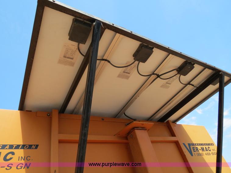 image for item B2370 2000 Ver-Mac PCMS-1210 portable message board