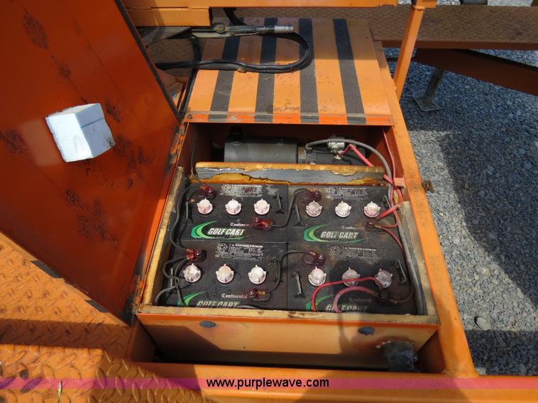 image for item B2370 2000 Ver-Mac PCMS-1210 portable message board