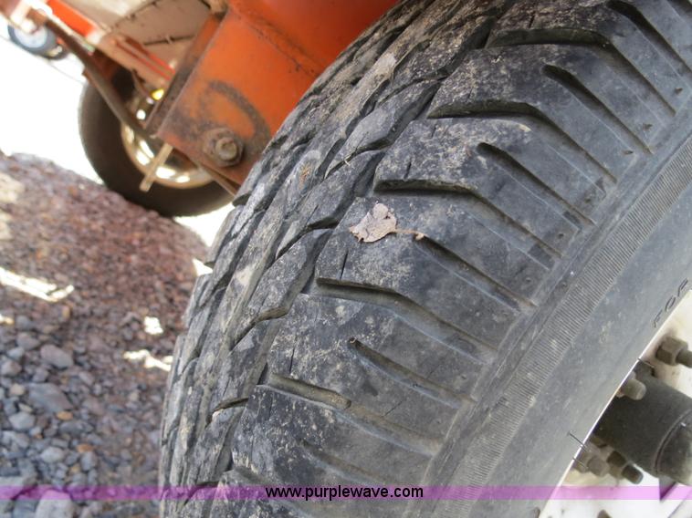 image for item B2371 2001 AMSIG CMS-T331 portable message board