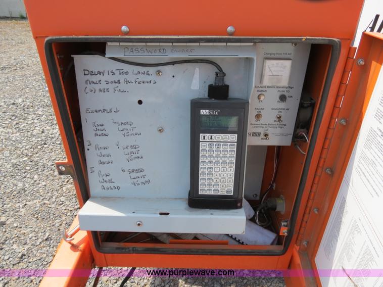 image for item B2371 2001 AMSIG CMS-T331 portable message board