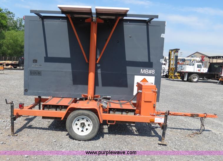 image for item B2372 2001 AMSIG CMS-T331 portable message board