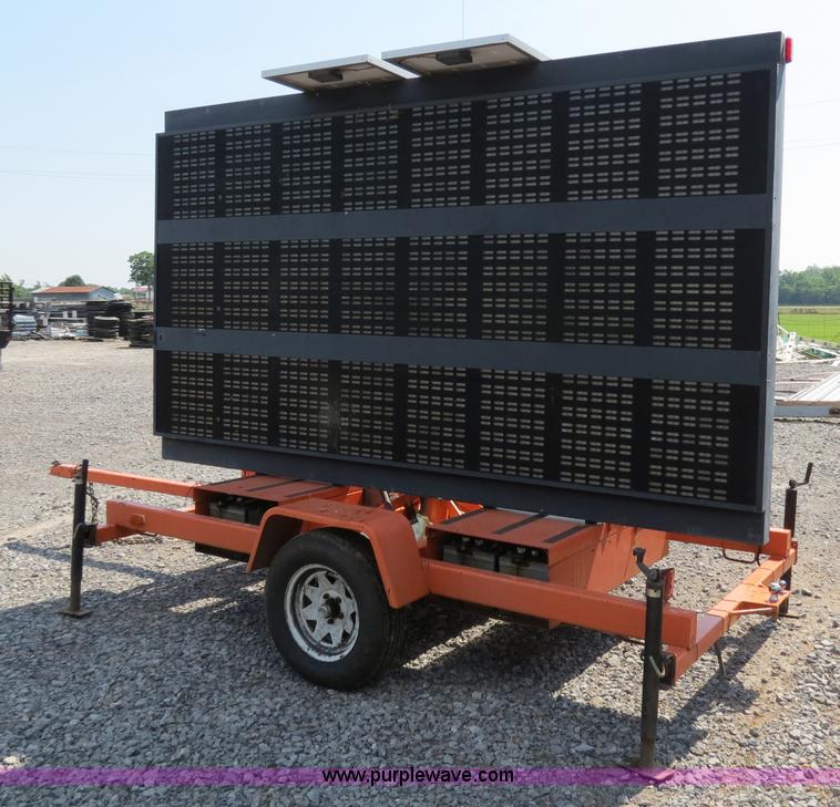 image for item B2372 2001 AMSIG CMS-T331 portable message board